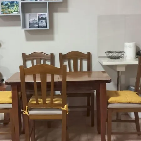 Spacious For Families & Groups Daire Tiran